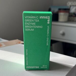 Innisfree Vitamin C Green Tea Enzyme Brightening Serum